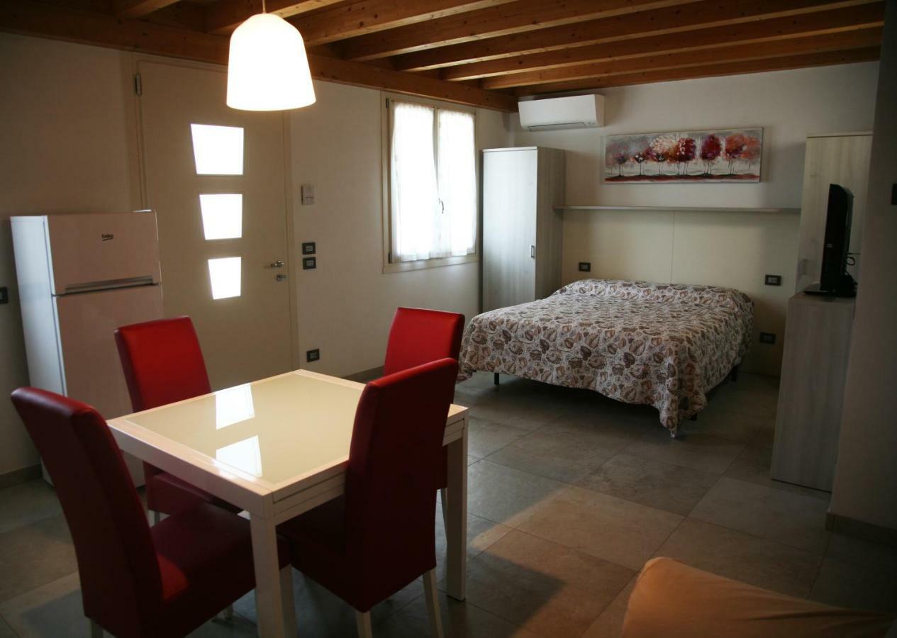 Hotel Ca' Vittori à Valeggio sul Mincio Extérieur photo